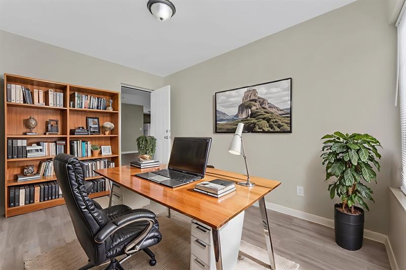 Image 4 of 9 For 2935 Washington St