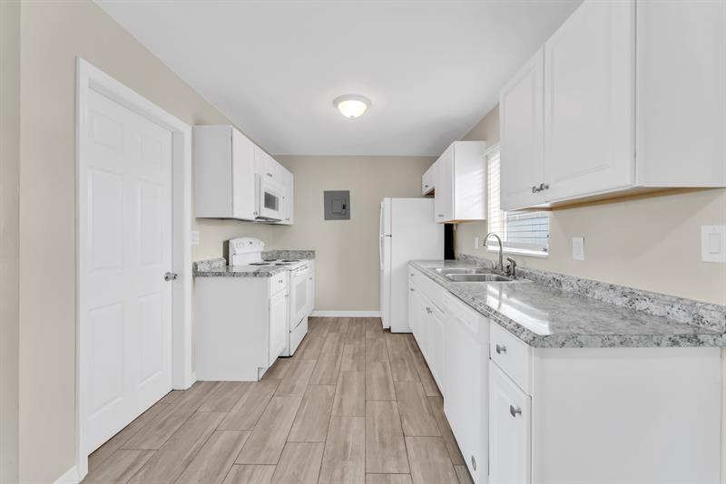 Image 7 of 9 For 2935 Washington St