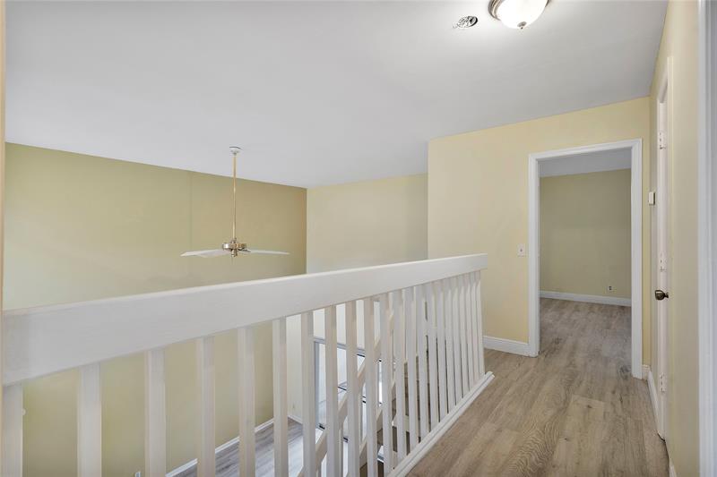 Image 15 of 32 For 10856 Cypress Glen Dr  10856