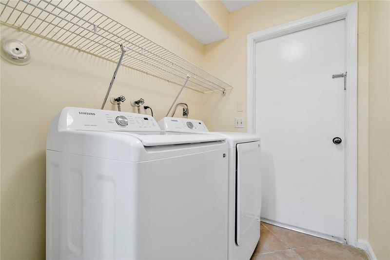 Image 25 of 32 For 10856 Cypress Glen Dr  10856