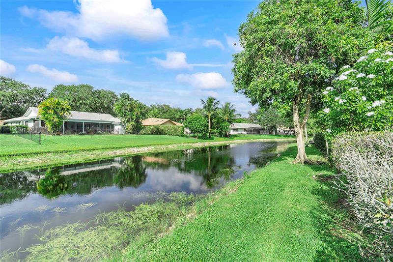 Image 28 of 32 For 10856 Cypress Glen Dr  10856