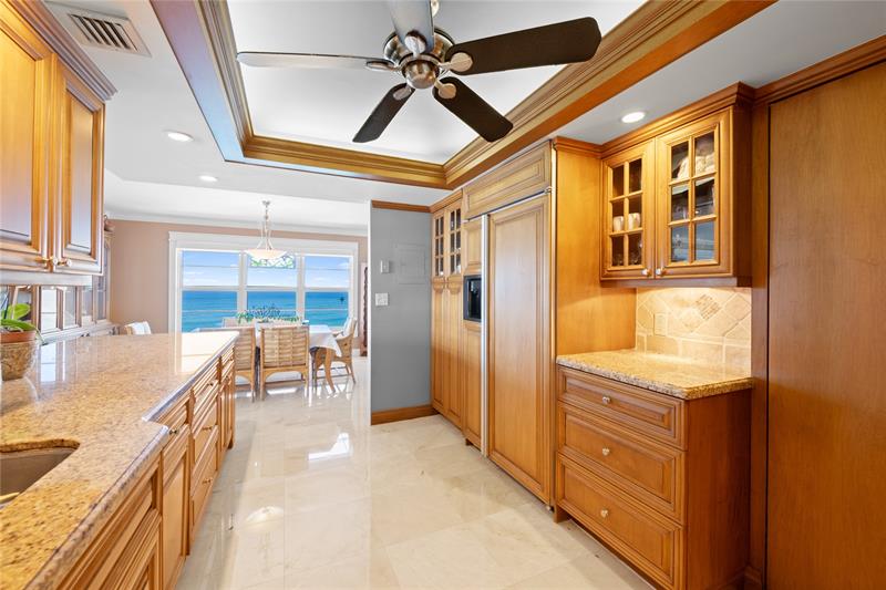 Image 15 of 53 For 3900 Galt Ocean Dr  1017