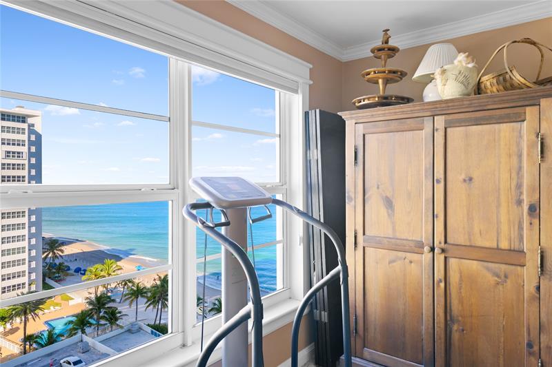 Image 29 of 53 For 3900 Galt Ocean Dr  1017