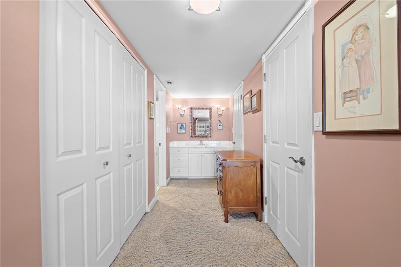 Image 32 of 53 For 3900 Galt Ocean Dr  1017