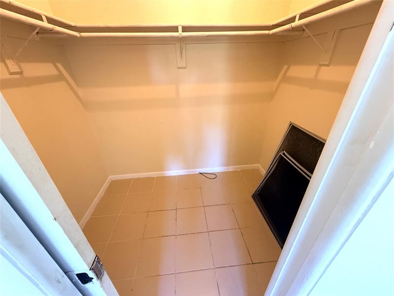 Image 14 of 15 For 1962 6th St  3b