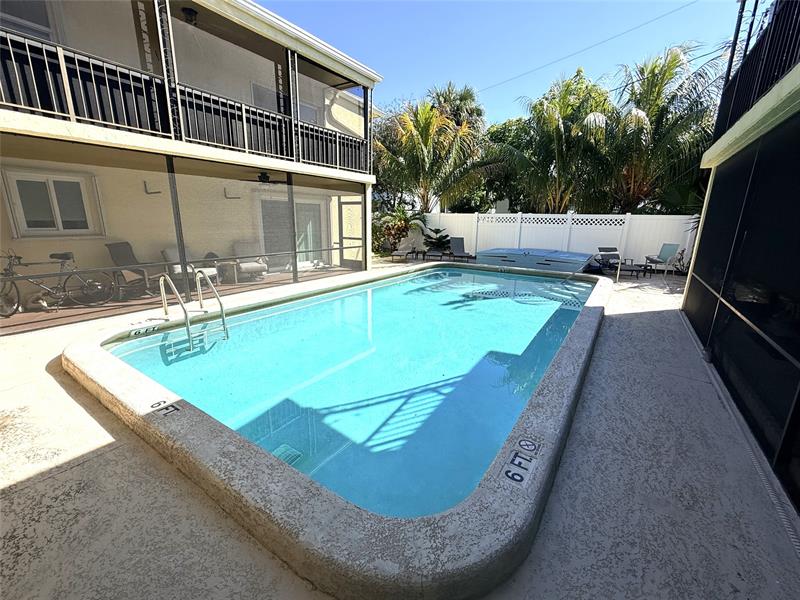 Image 4 of 15 For 1962 6th St  3b