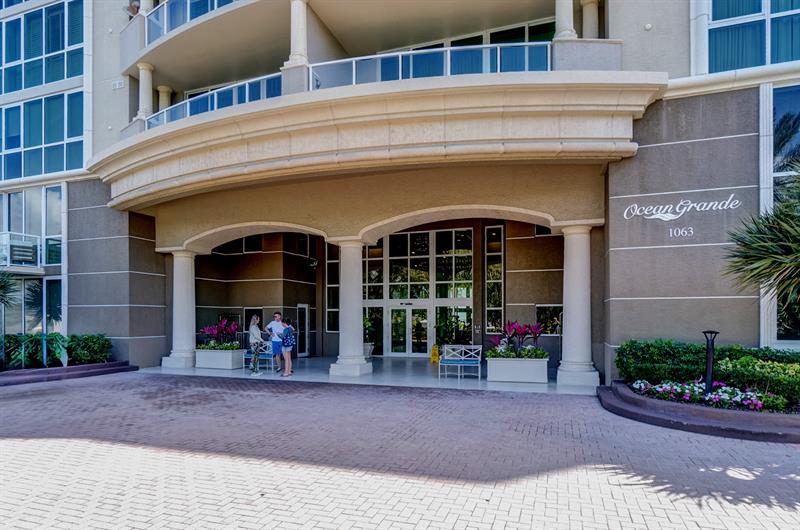 Image 11 of 97 For 1063 Hillsboro Mile  501