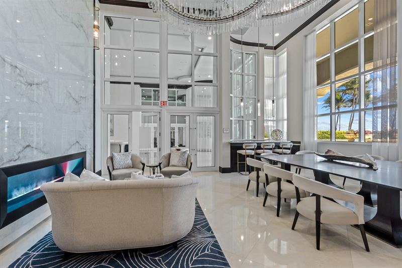 Image 12 of 97 For 1063 Hillsboro Mile  501