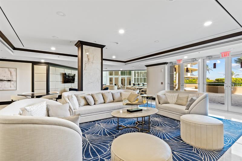 Image 19 of 97 For 1063 Hillsboro Mile  501