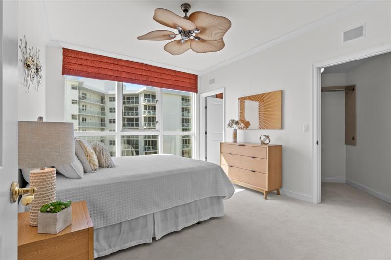 Image 60 of 97 For 1063 Hillsboro Mile  501