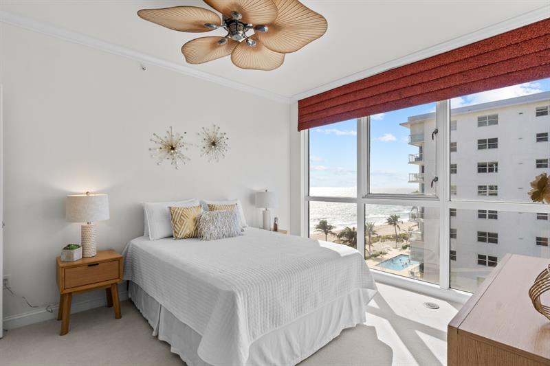 Image 63 of 97 For 1063 Hillsboro Mile  501