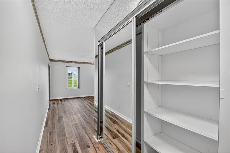 Image 22 of 99 For 6869 Fountains Cir  6869