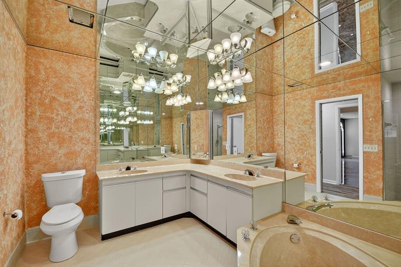 Image 28 of 99 For 6869 Fountains Cir  6869