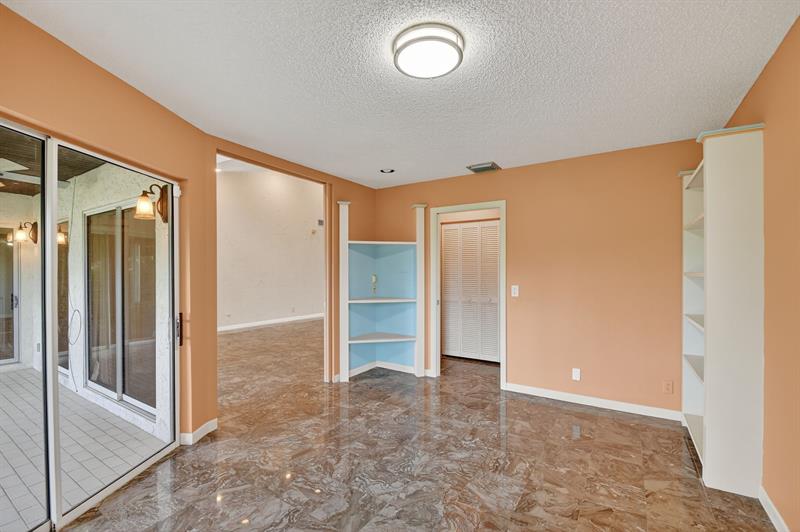 Image 32 of 99 For 6869 Fountains Cir  6869