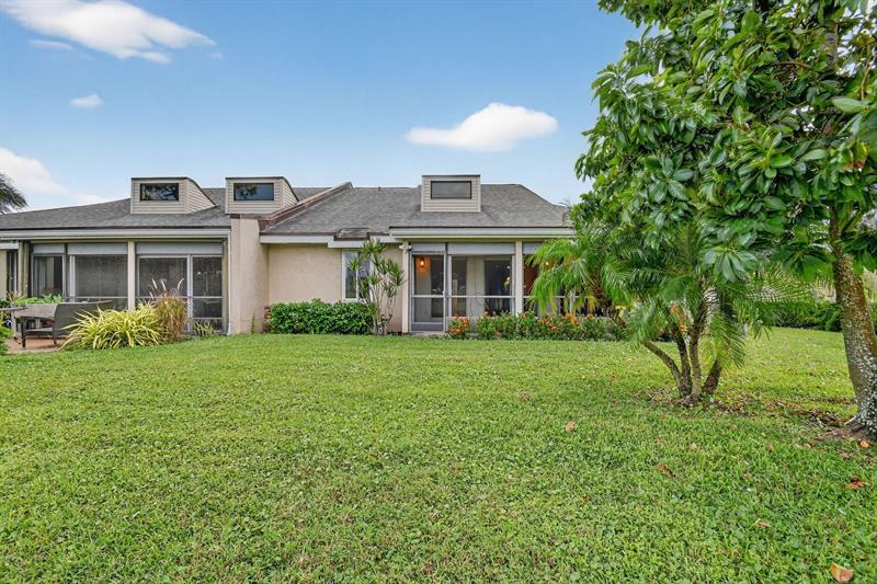 Image 47 of 99 For 6869 Fountains Cir  6869