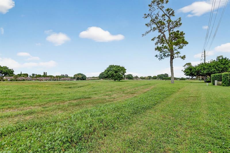 Image 50 of 99 For 6869 Fountains Cir  6869