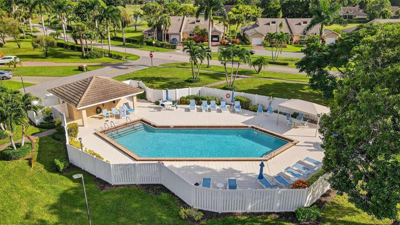 Image 66 of 99 For 6869 Fountains Cir  6869