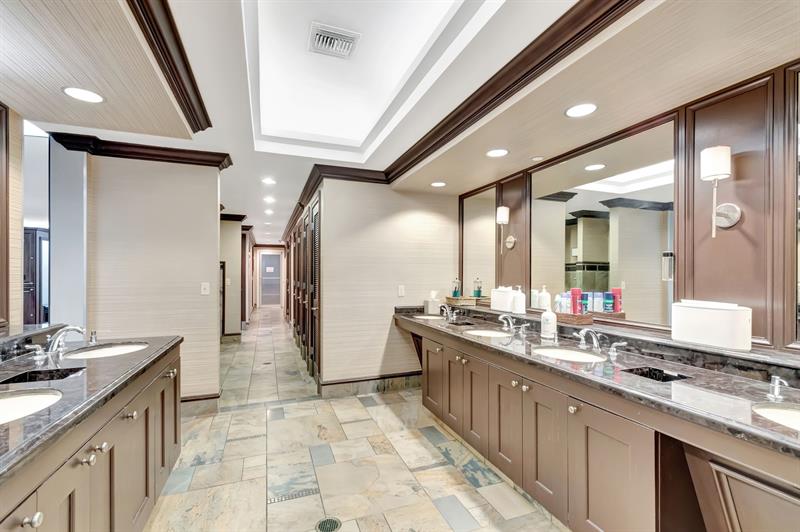 Image 71 of 99 For 6869 Fountains Cir  6869