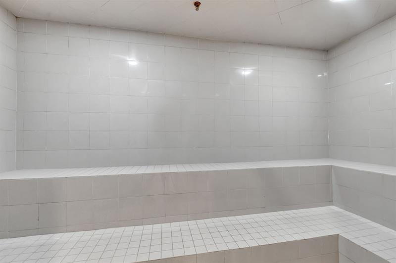 Image 73 of 99 For 6869 Fountains Cir  6869