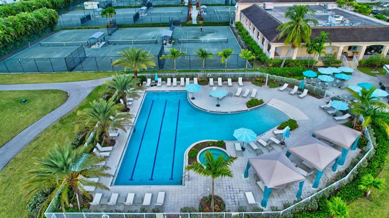 Image 83 of 99 For 6869 Fountains Cir  6869