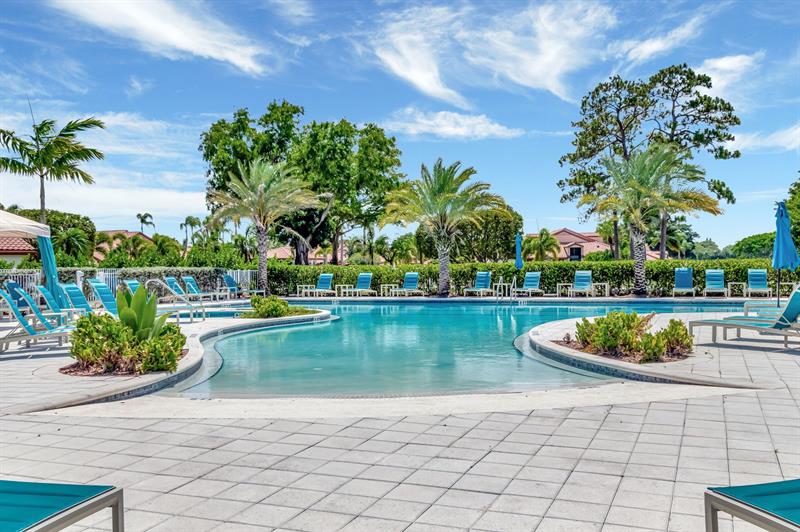 Image 93 of 99 For 6869 Fountains Cir  6869