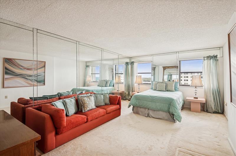 Image 8 of 16 For 1201 Ocean Dr.  2409s