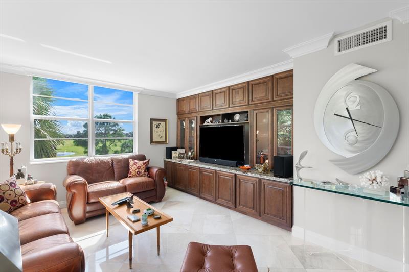 Image 24 of 30 For 800 Cypress Grove Dr  306