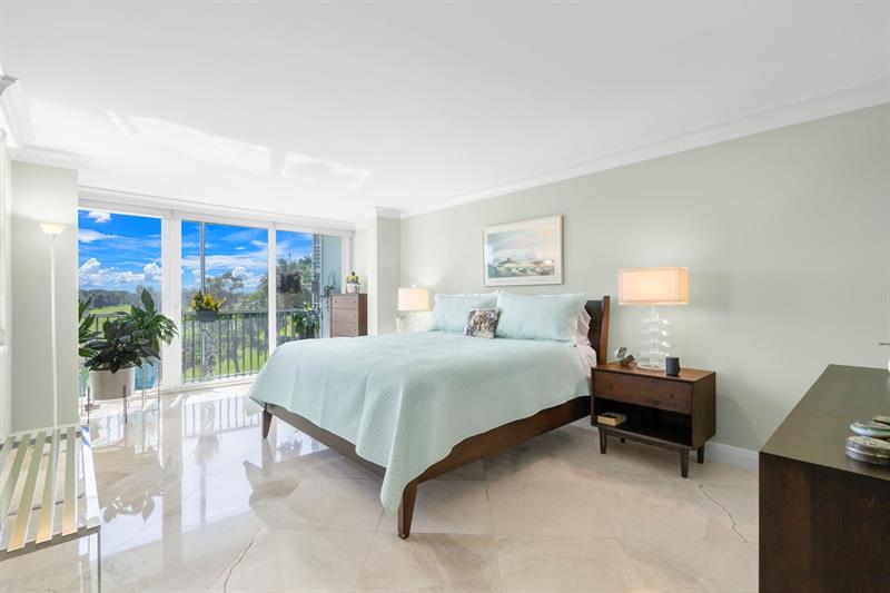 Image 4 of 30 For 800 Cypress Grove Dr  306