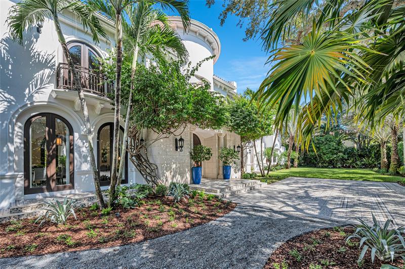 Image 14 of 68 For 4955 83rd St