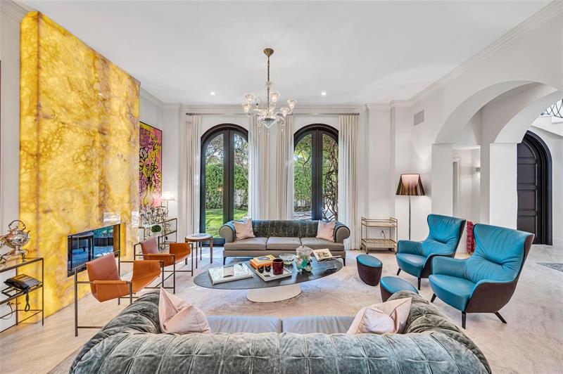 Image 17 of 68 For 4955 83rd St