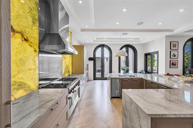 Image 24 of 68 For 4955 83rd St