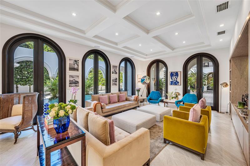 Image 27 of 68 For 4955 83rd St