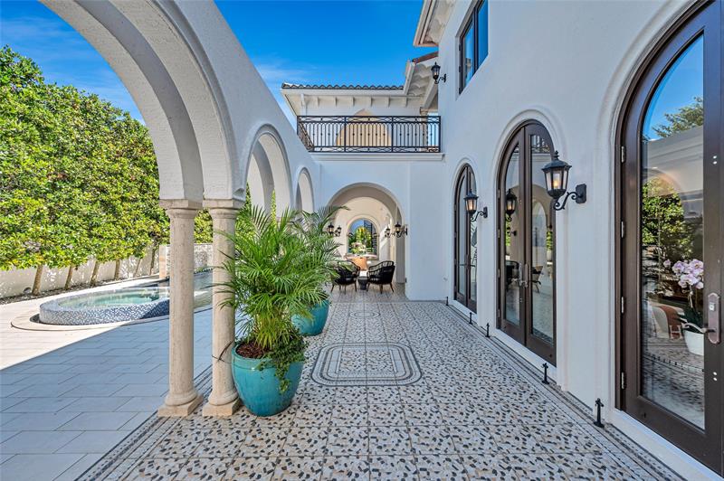 Image 28 of 68 For 4955 83rd St