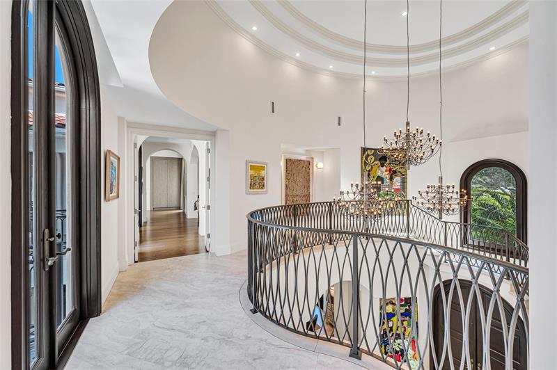 Image 33 of 68 For 4955 83rd St