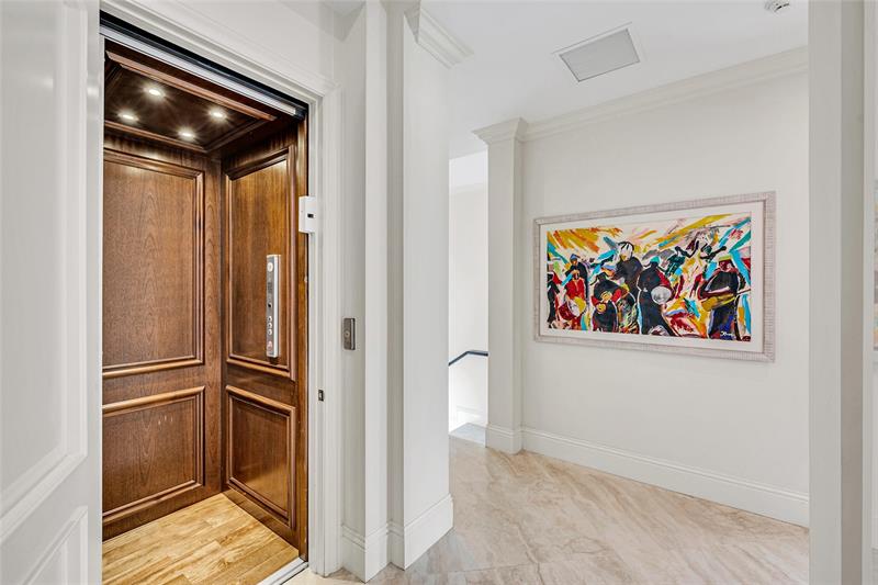 Image 47 of 68 For 4955 83rd St