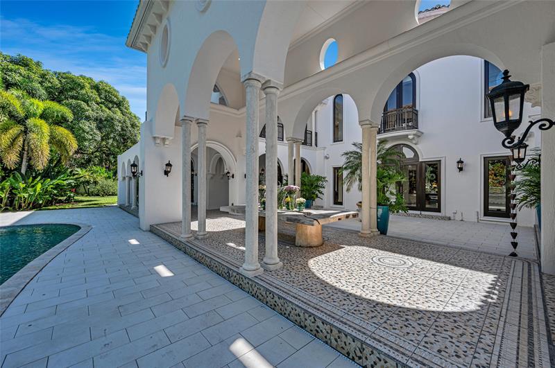 Image 54 of 68 For 4955 83rd St