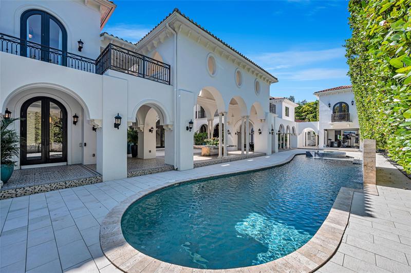 Image 57 of 68 For 4955 83rd St