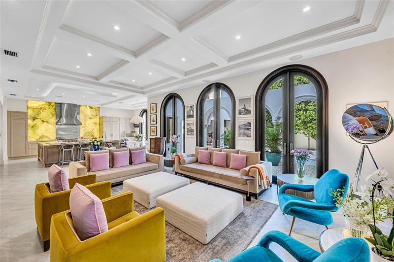 Image 9 of 68 For 4955 83rd St