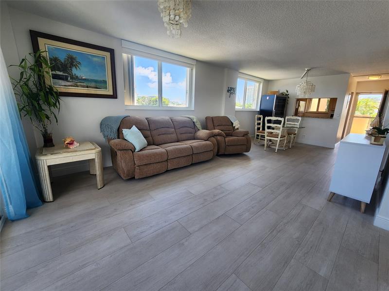 Image 11 of 27 For 1777 15th St  322