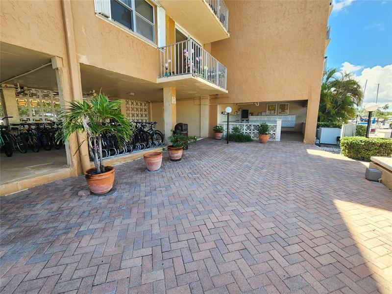 Image 22 of 27 For 1777 15th St  322