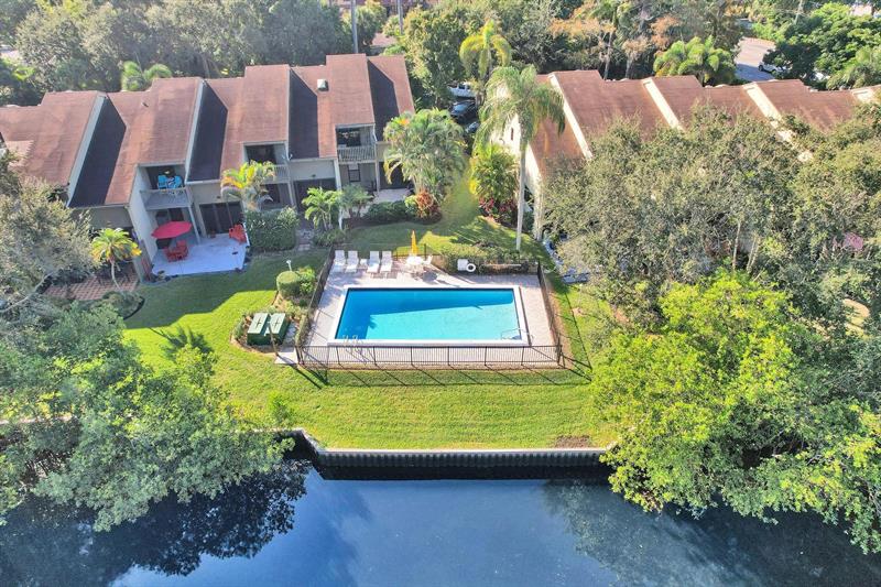 Details for 81 17th Ct  , Fort Lauderdale, FL 33305