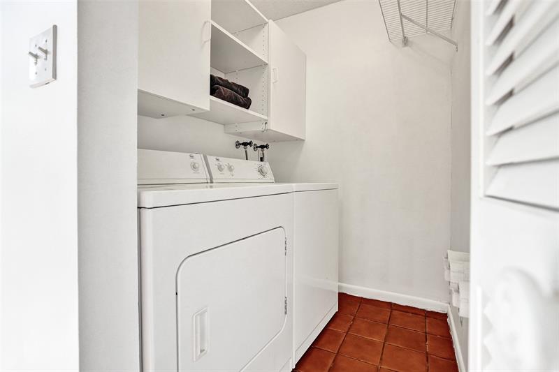 Image 13 of 70 For 81 17th Ct  