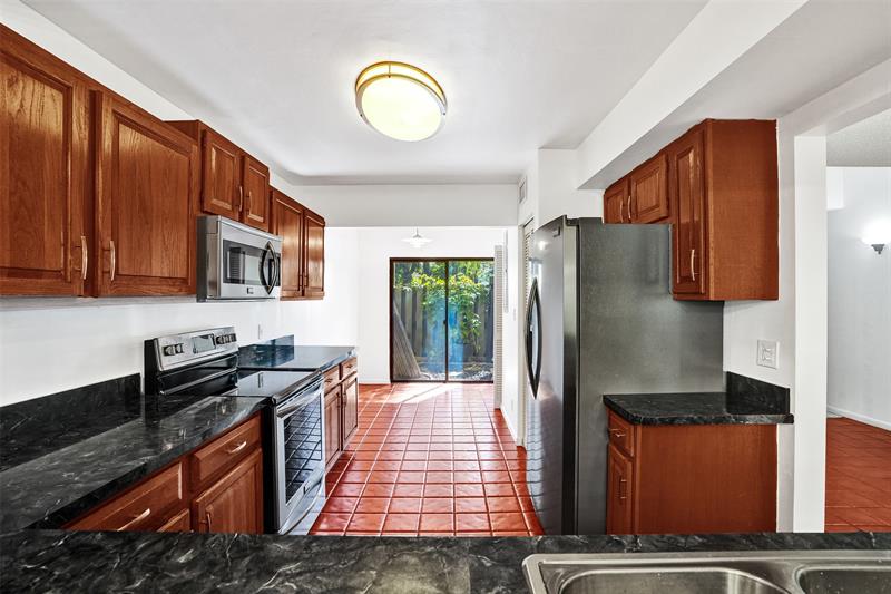 Image 16 of 70 For 81 17th Ct  