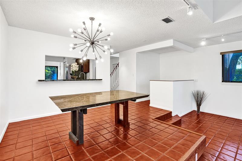 Image 20 of 70 For 81 17th Ct  