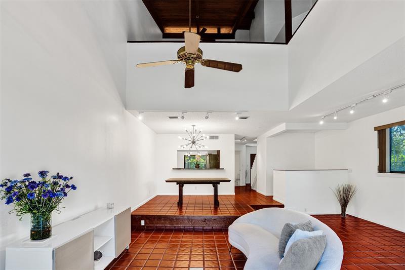 Image 22 of 70 For 81 17th Ct  