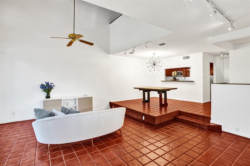 Image 23 of 70 For 81 17th Ct  