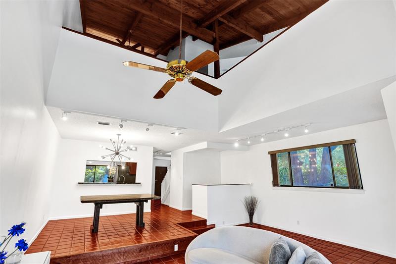 Image 25 of 70 For 81 17th Ct  