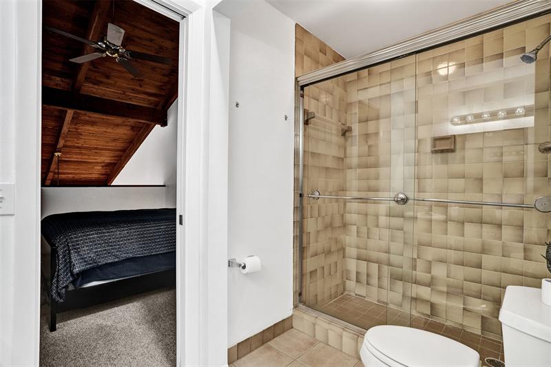 Image 35 of 70 For 81 17th Ct  