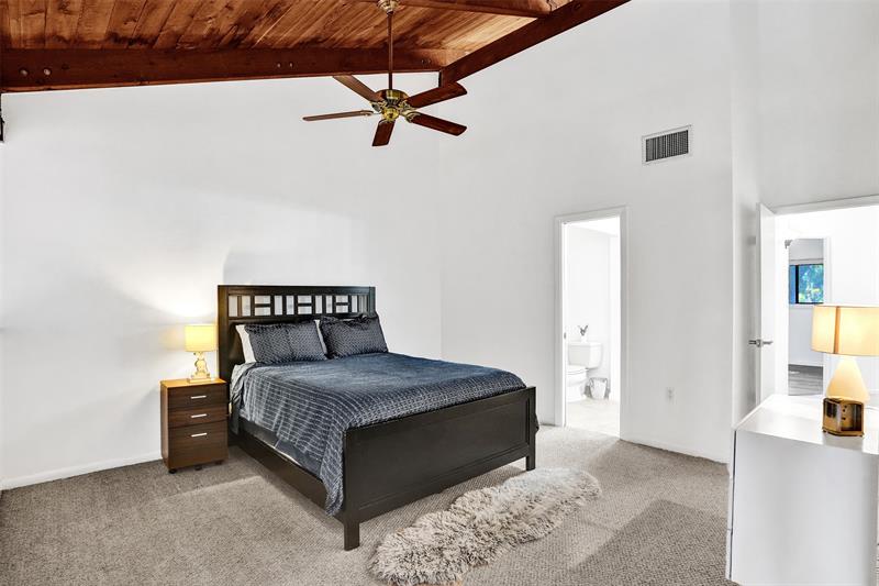 Image 37 of 70 For 81 17th Ct  