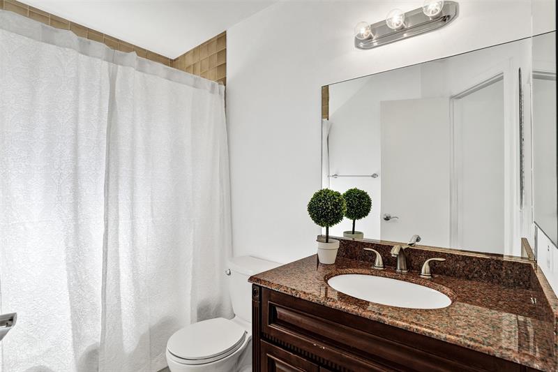 Image 47 of 70 For 81 17th Ct  